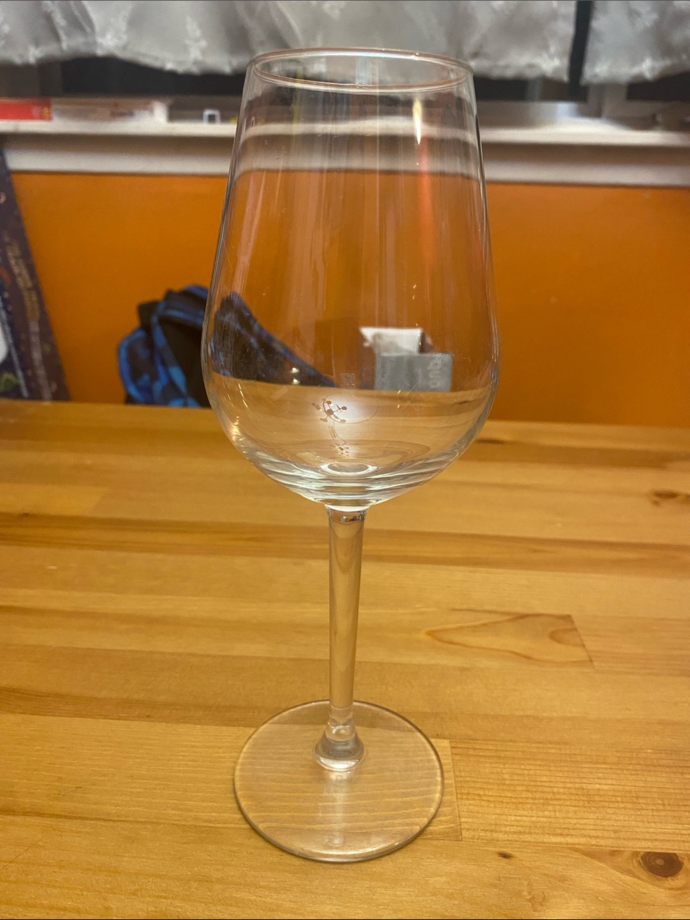 Elegant Clear Wine Glass - Stemmed Goblet in Clear